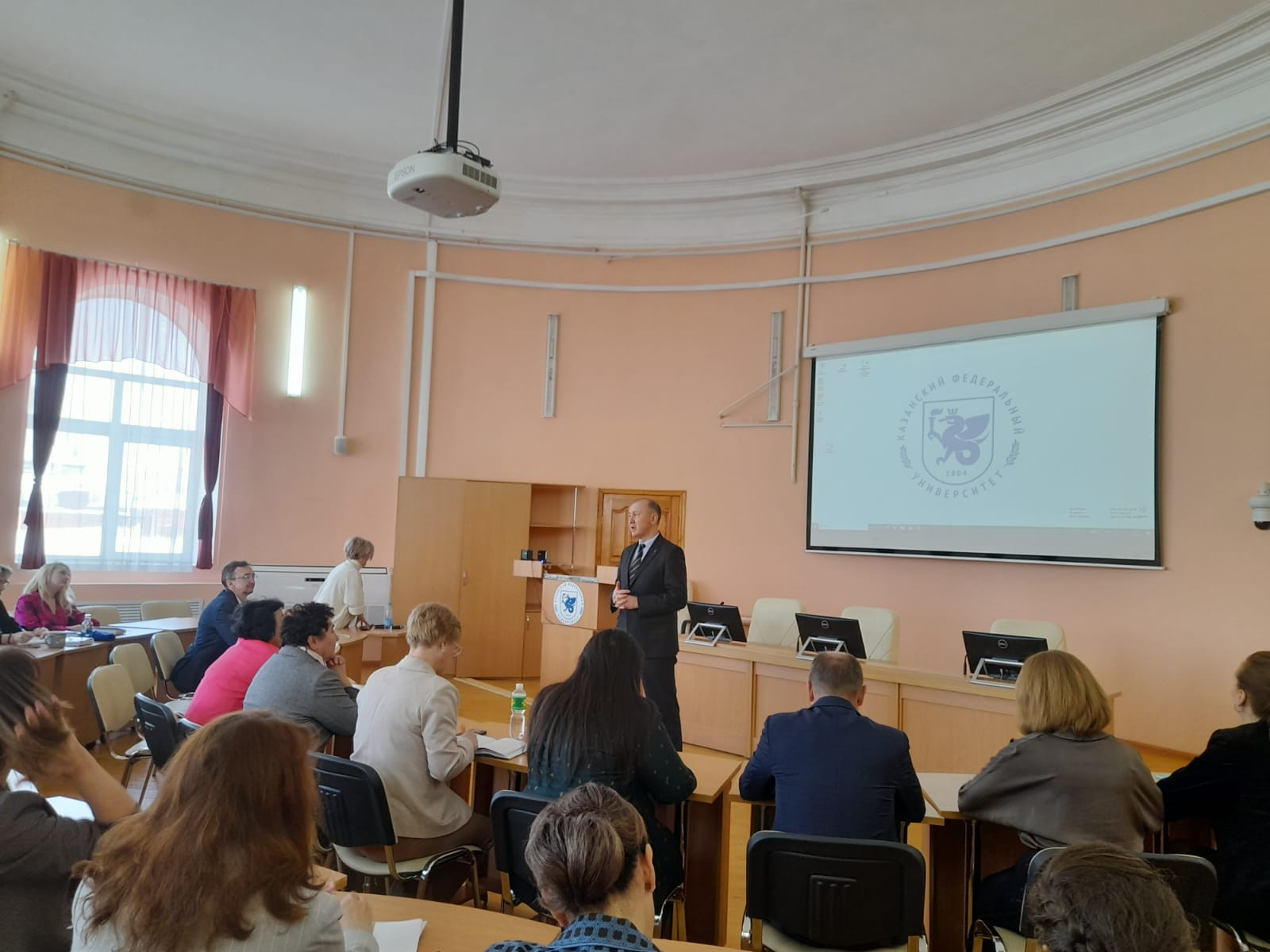 В Институте психологии и образования прошел научный аудит кафедр В Институте психологии и образования прошел научный аудит кафедр