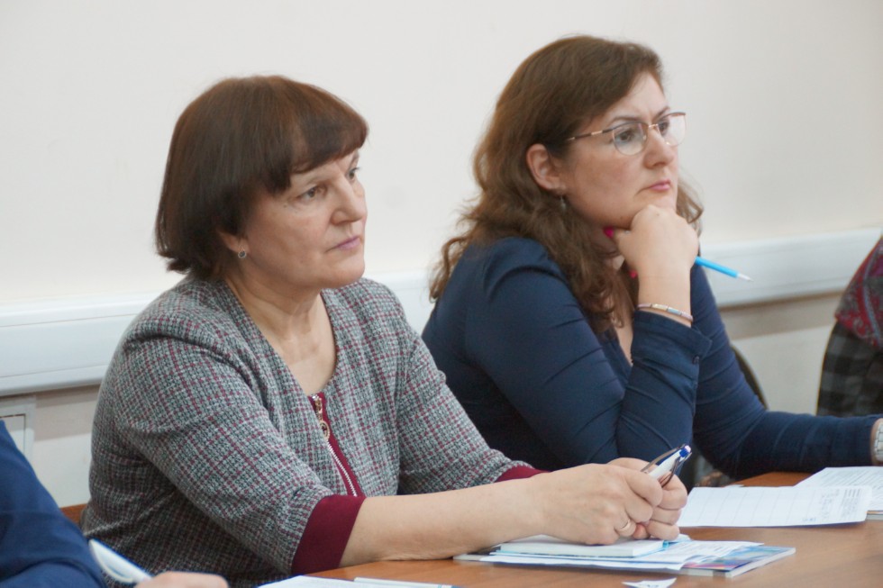 ������������� ������� ����������� '��������� � ������������ ����������� �����' (Reflections and Innovations in EFL: Teaching Methods and Assessments)