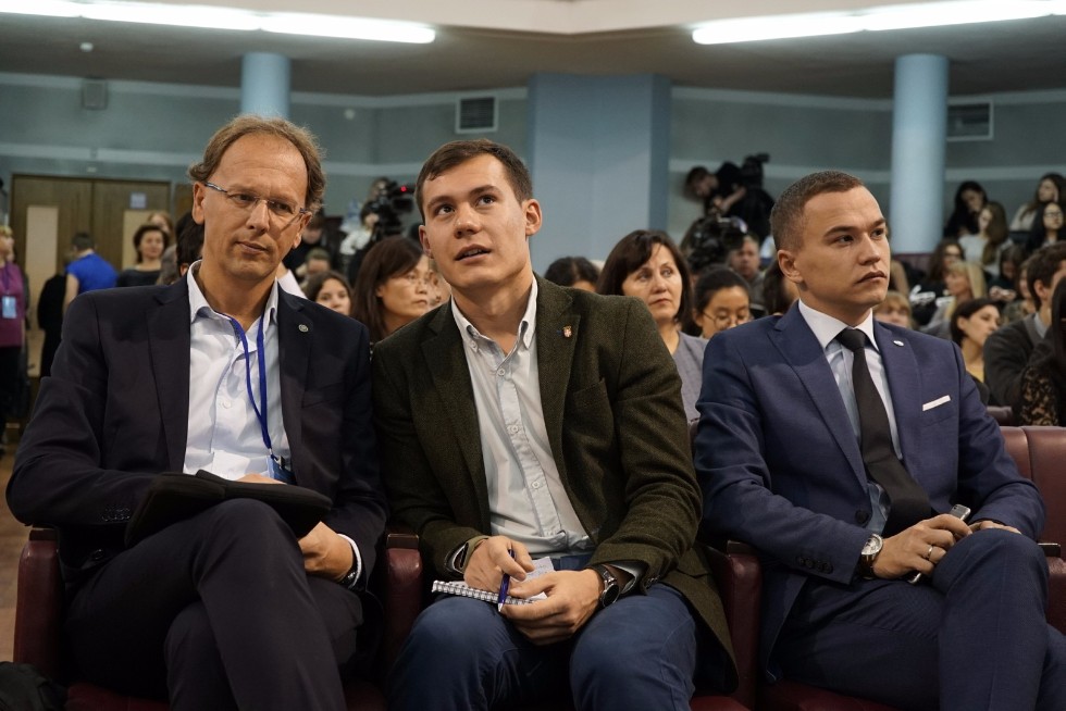 Language Preservation Discussed at the International Summit of Languages and Cultures