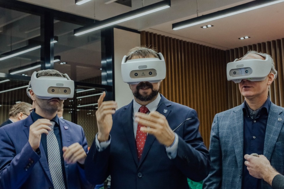 EduTech and new University Clinic facilities showed to the Board of Academics EduTech and new University Clinic facilities showed to the Board of Academics