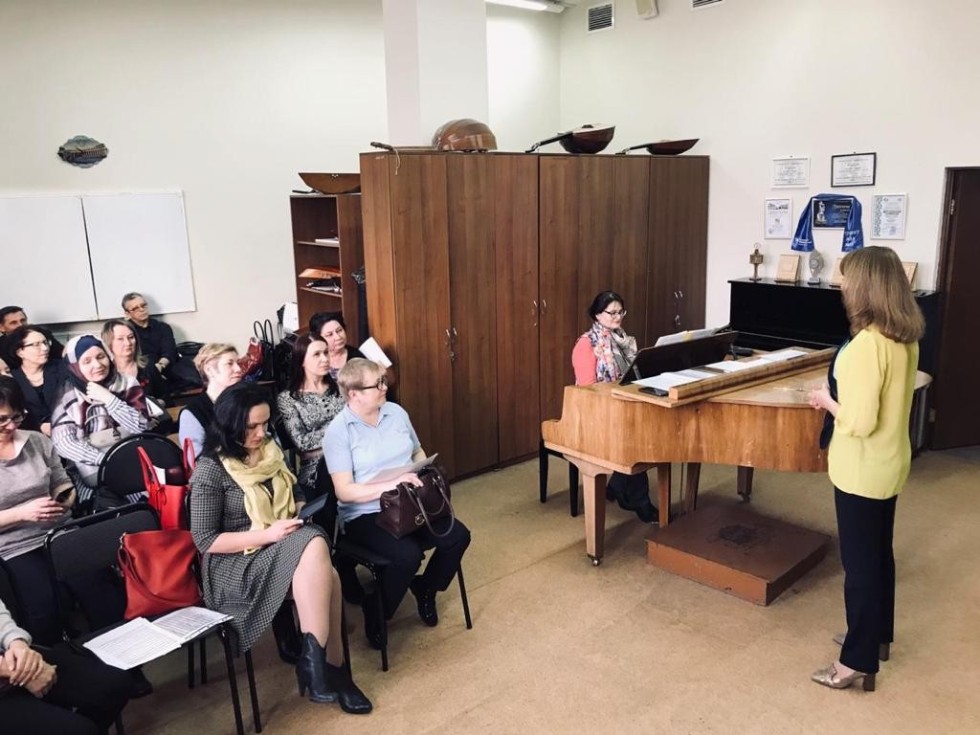 ПРОФЕССИОНАЛЬНЫЙ ПЕРЕКРЕСТОК: ОПЫТ И ТВОРЧЕСТВО ПРОФЕССИОНАЛЬНЫЙ ПЕРЕКРЕСТОК: ОПЫТ И ТВОРЧЕСТВО