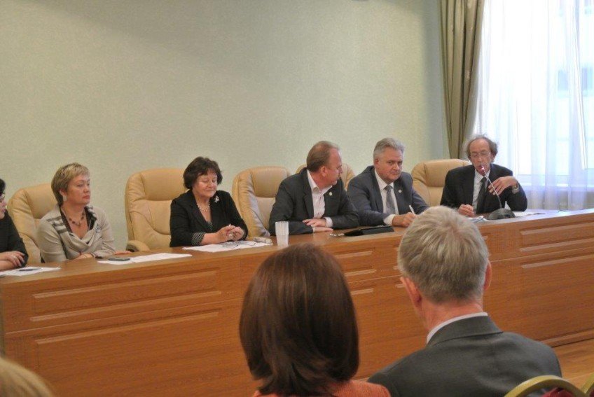 ������������� ������-������������ ����������� '���������� ���� ����������� � ������������� �������������� � �������������� ��������� � �������� ���������� ���������'