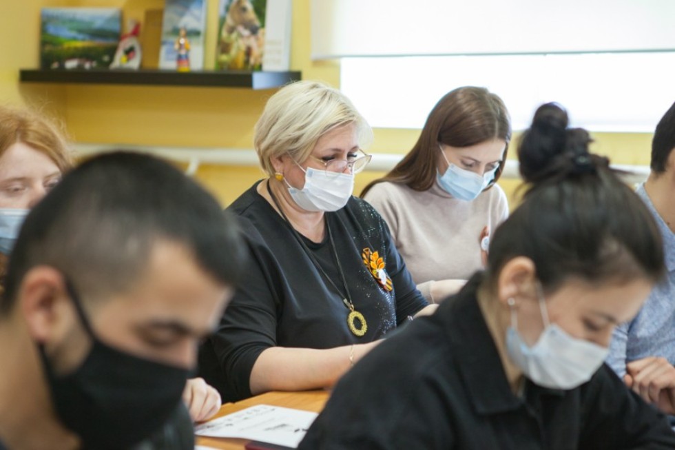 Студенты Елабужского института КФУ приняли участие в Международной акции 'Диктант Победы' Студенты Елабужского института КФУ приняли участие в Международной акции 'Диктант Победы'