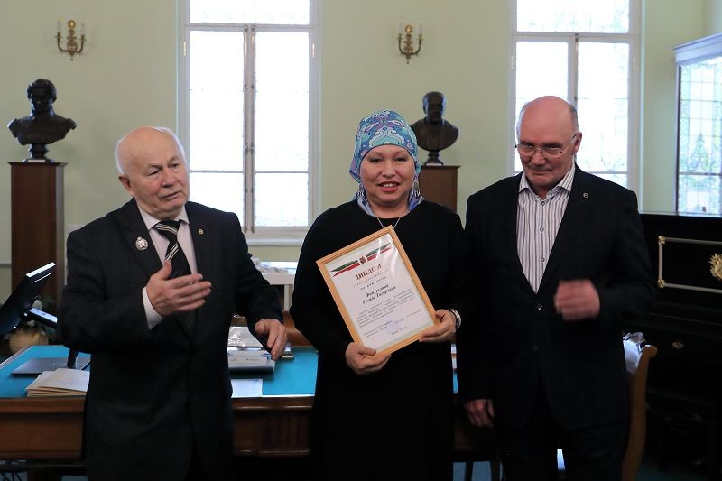 В Музее истории КФУ состоялась церемония награждения активистов Совета ветеранов В Музее истории КФУ состоялась церемония награждения активистов Совета ветеранов