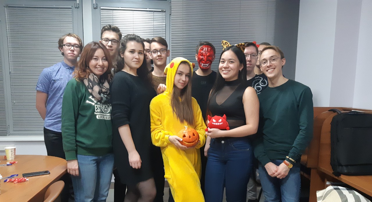 'Кошелек или жизнь' или как отпраздновали Хеллоуин студенты технических направлений КФУ 'Кошелек или жизнь' или как отпраздновали Хеллоуин студенты технических направлений КФУ