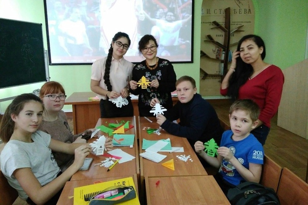 Смена 'Poliglot' на факультете иностранных языков Смена 'Poliglot' на факультете иностранных языков