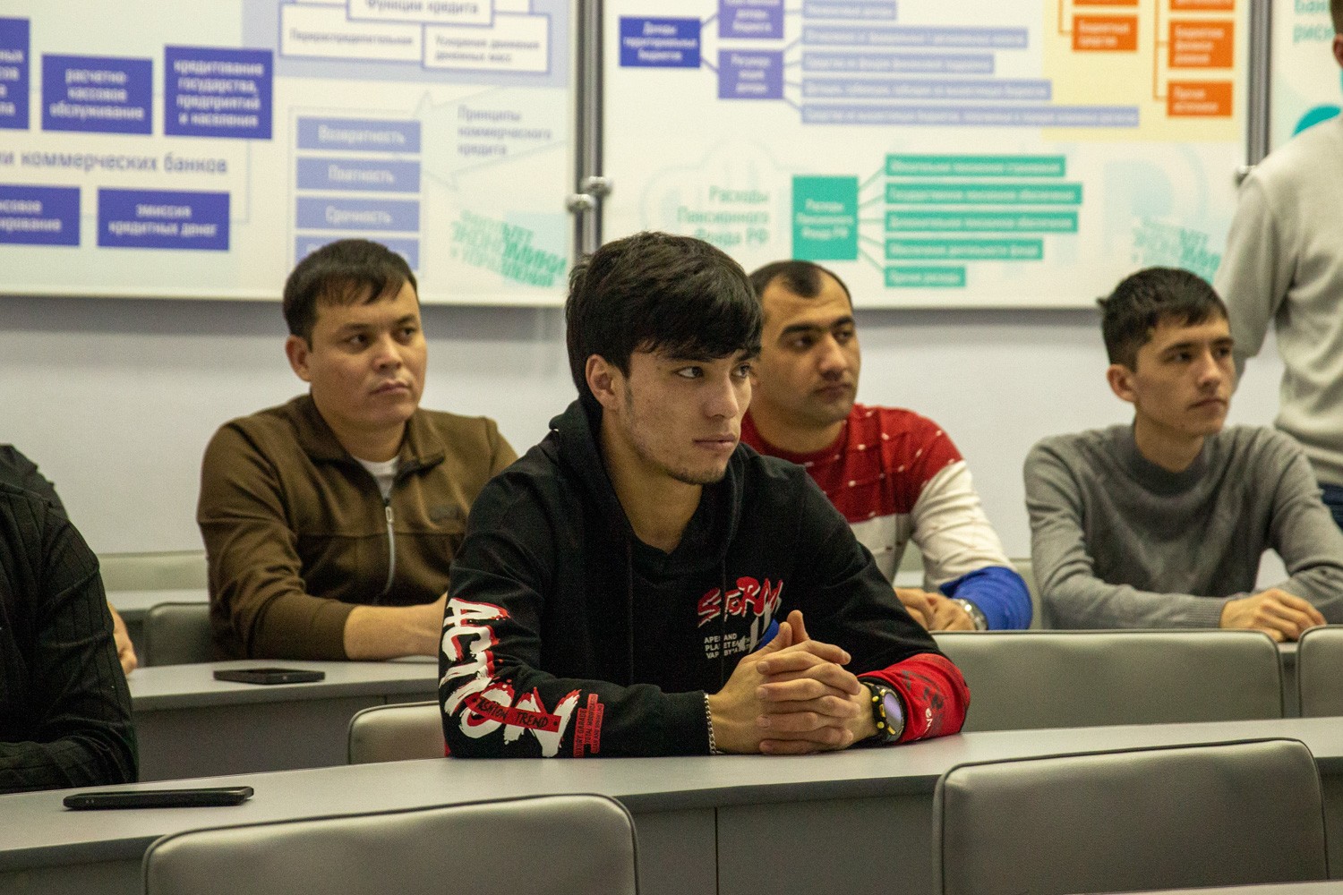 В Детском университете Елабужского института КФУ прошли предновогодние занятия В Детском университете Елабужского института КФУ прошли предновогодние занятия