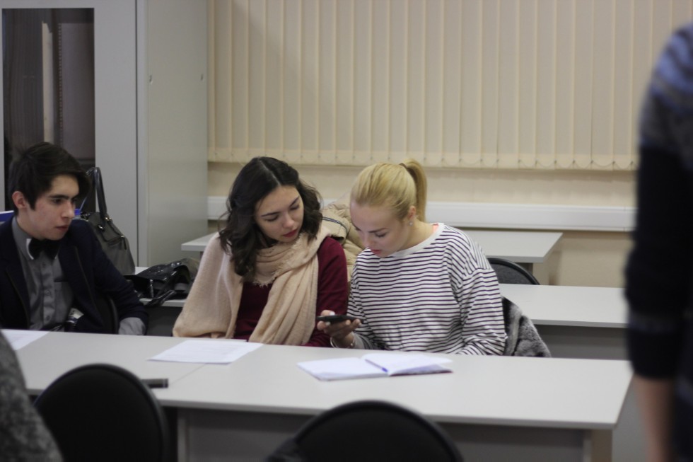 Декабрьская сессия решения кейсов от креативного агентства Brainstore подошла к концу. Декабрьская сессия решения кейсов от креативного агентства Brainstore подошла к концу.