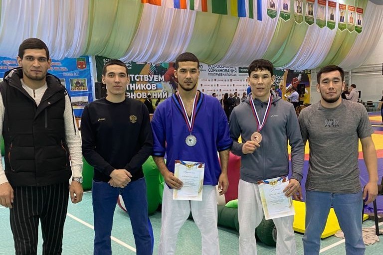 Студент Елабужского института КФУ стал призером Всероссийских соревнований по татарской борьбе на поясах Корэш Студент Елабужского института КФУ стал призером Всероссийских соревнований по татарской борьбе на поясах Корэш