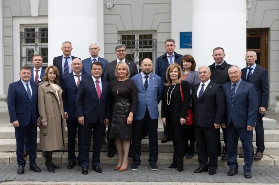 Состав попечительского совета юридического факультета Состав попечительского совета юридического факультета