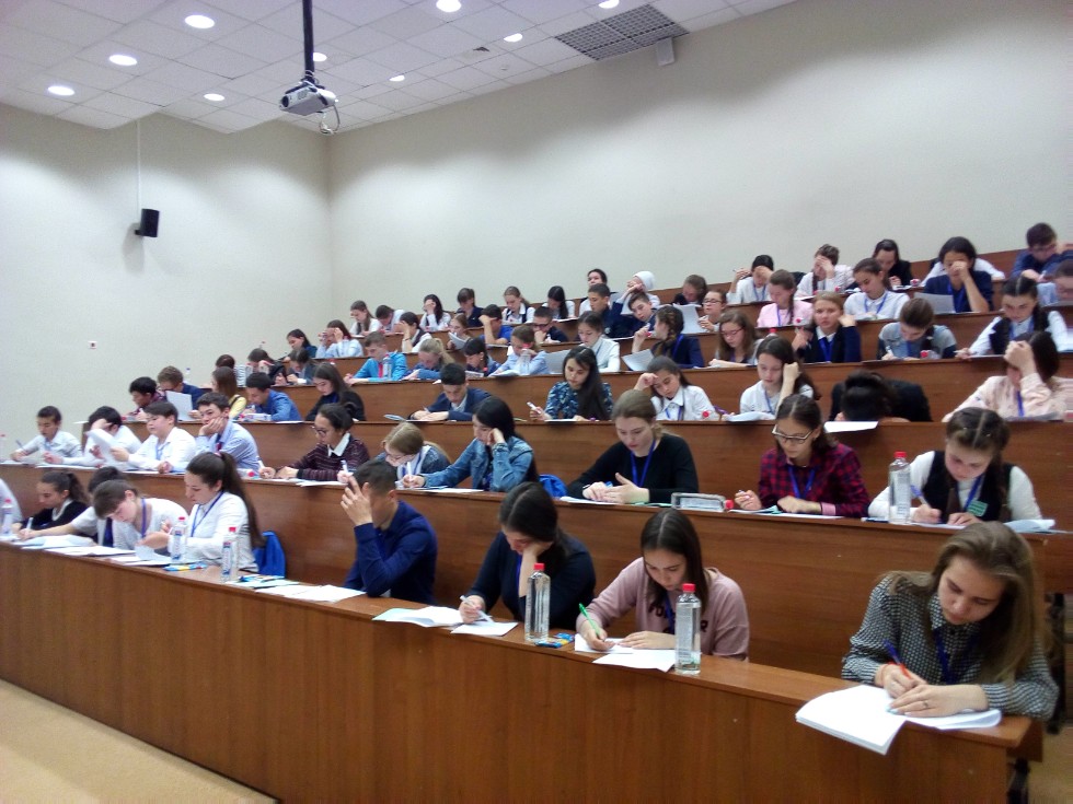 ����  ���������  ���������� ������������� ��������� �� �������� �����