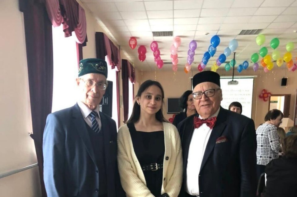 25 мая 2022 года в татарской гимназии №11 Казани состоялся заключительный тур III Всероссийской конференции имени Х.Ю.Миннегулова 'Дөньяда сүзебез бар...'. 25 мая 2022 года в татарской гимназии №11 Казани состоялся заключительный тур III Всероссийской конференции имени Х.Ю.Миннегулова 'Дөньяда сүзебез бар...'.