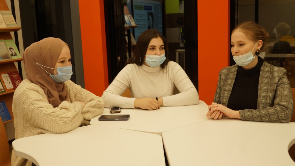 �������� ������������� ������-������������ �����������, ����������� 100-����� �� ��� �������� ��������� ��� ���������