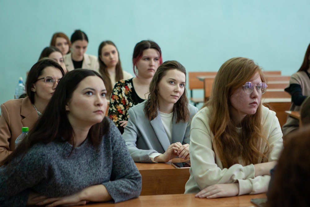 'Мы родились с тобой под одним созвездием' 'Мы родились с тобой под одним созвездием'