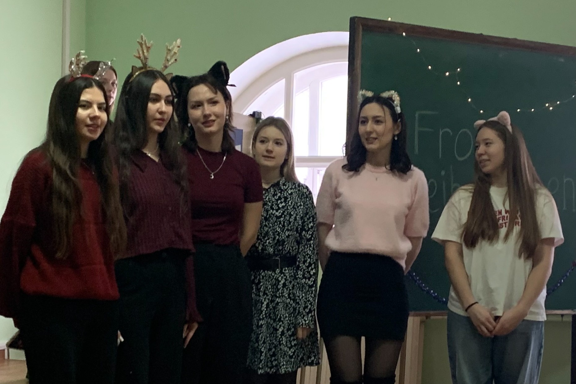 Студенты Елабужского института КФУ погрузились в атмосферу немецкого Рождества Студенты Елабужского института КФУ погрузились в атмосферу немецкого Рождества