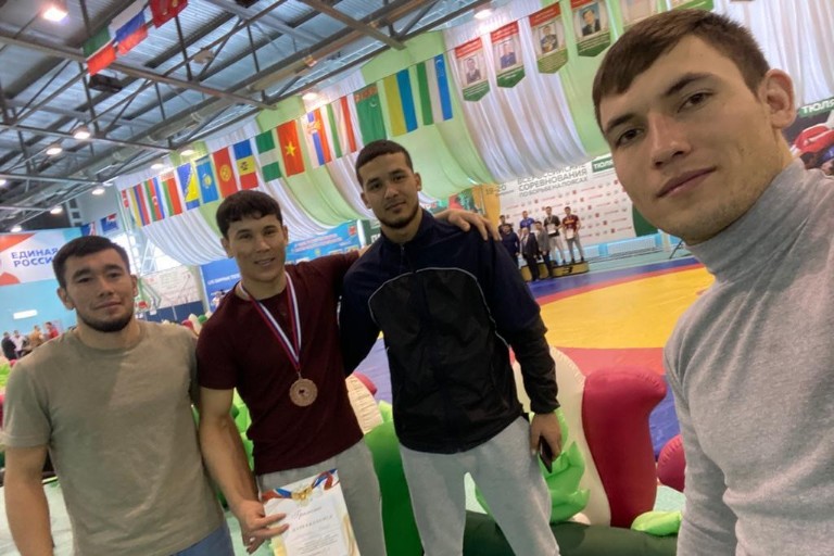 Студент Елабужского института КФУ стал призером Всероссийских соревнований по татарской борьбе на поясах Корэш Студент Елабужского института КФУ стал призером Всероссийских соревнований по татарской борьбе на поясах Корэш