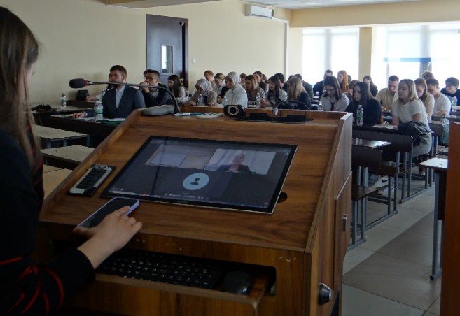 'Философия в трёх измерениях': в КФУ прошла первая студенческая конференция 'Философия в трёх измерениях': в КФУ прошла первая студенческая конференция