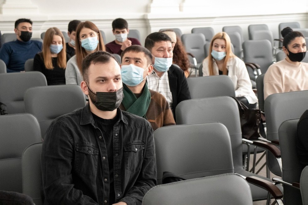 В Елабужском институте КФУ состоялся День открытых дверей для желающих обучаться по программам магистратуры В Елабужском институте КФУ состоялся День открытых дверей для желающих обучаться по программам магистратуры