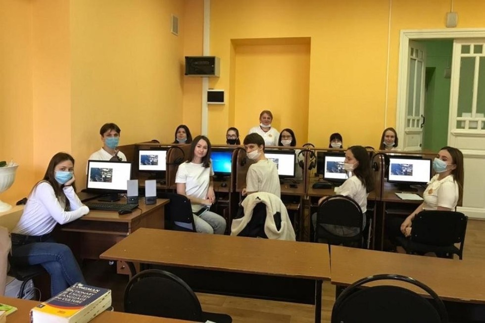 Прошло собрание научного кружка 'Иммерсионное чтение текста с лингвокультурной доминантой' Прошло собрание научного кружка 'Иммерсионное чтение текста с лингвокультурной доминантой'