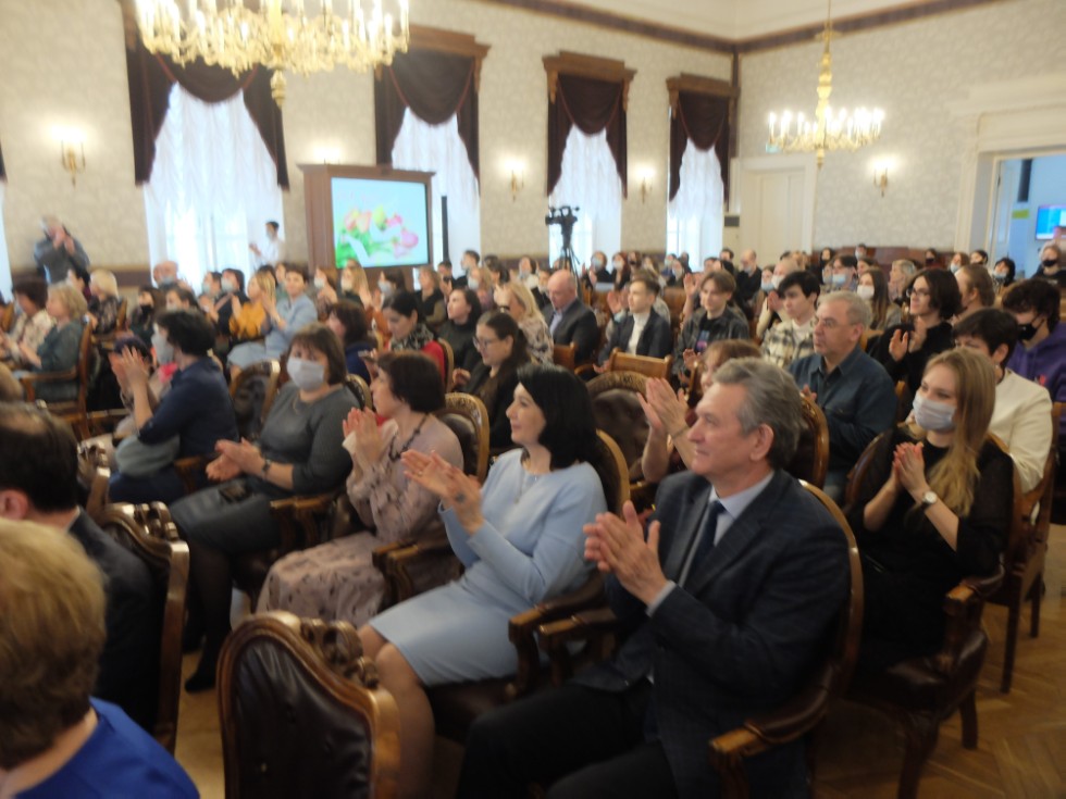 ����������� ����� ������ 8 �����.