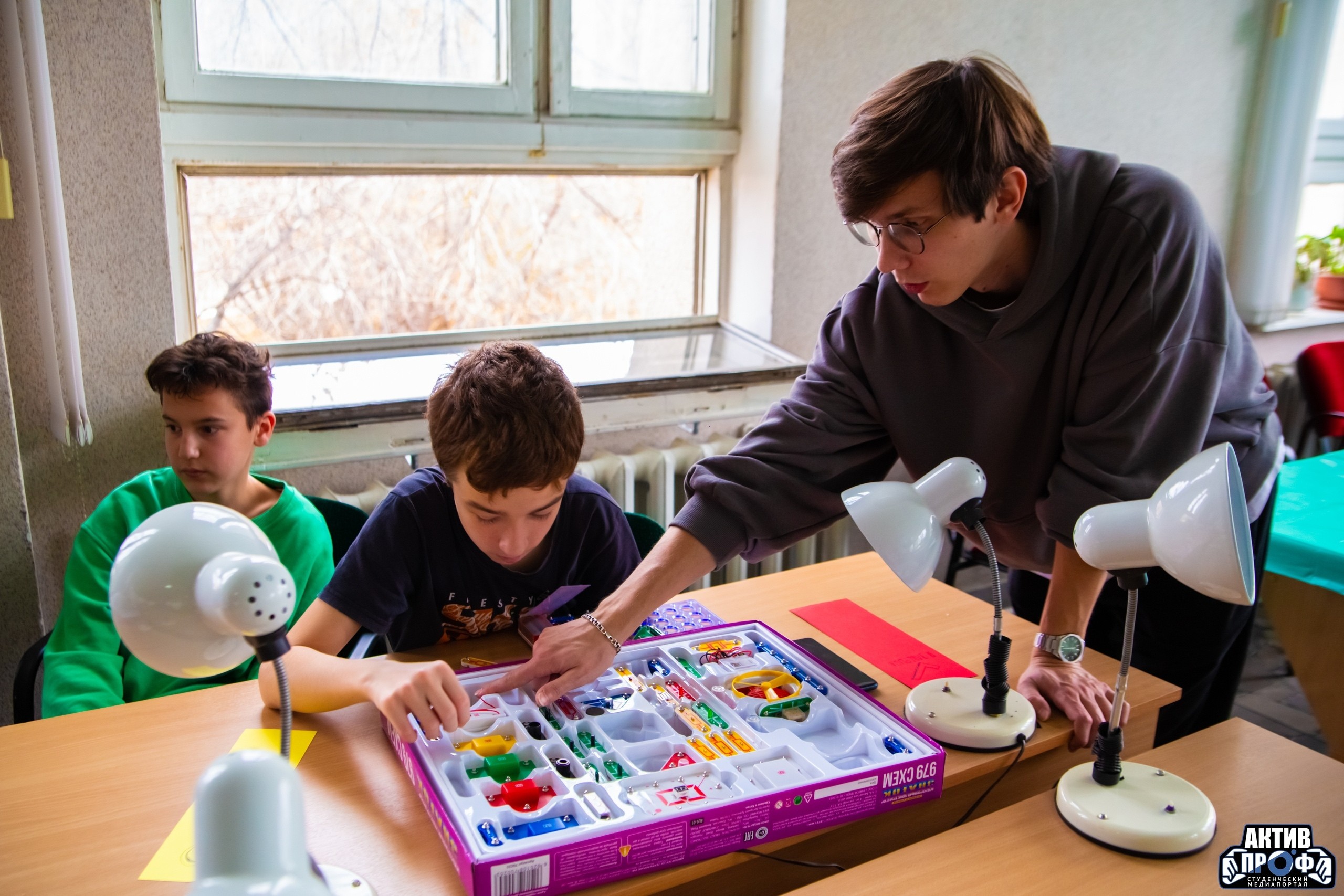 Погружение в мир электричества и волшебства Погружение в мир электричества и волшебства