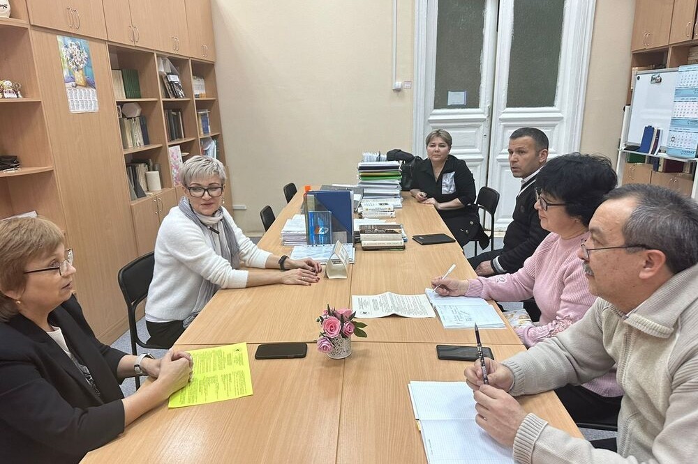 ����� ������ � ������� ������������: �������������� � ���������� ��������������� �������������