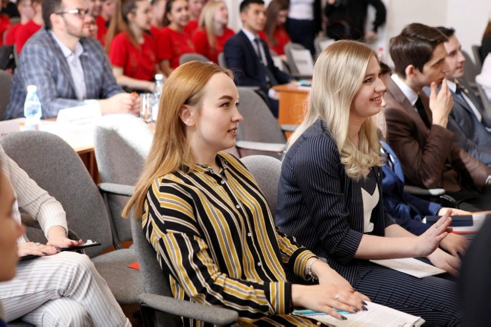 В Елабужском институте КФУ состоялся ежегодный конкурс 'Студенческий лидер РТ - 2019' В Елабужском институте КФУ состоялся ежегодный конкурс 'Студенческий лидер РТ - 2019'