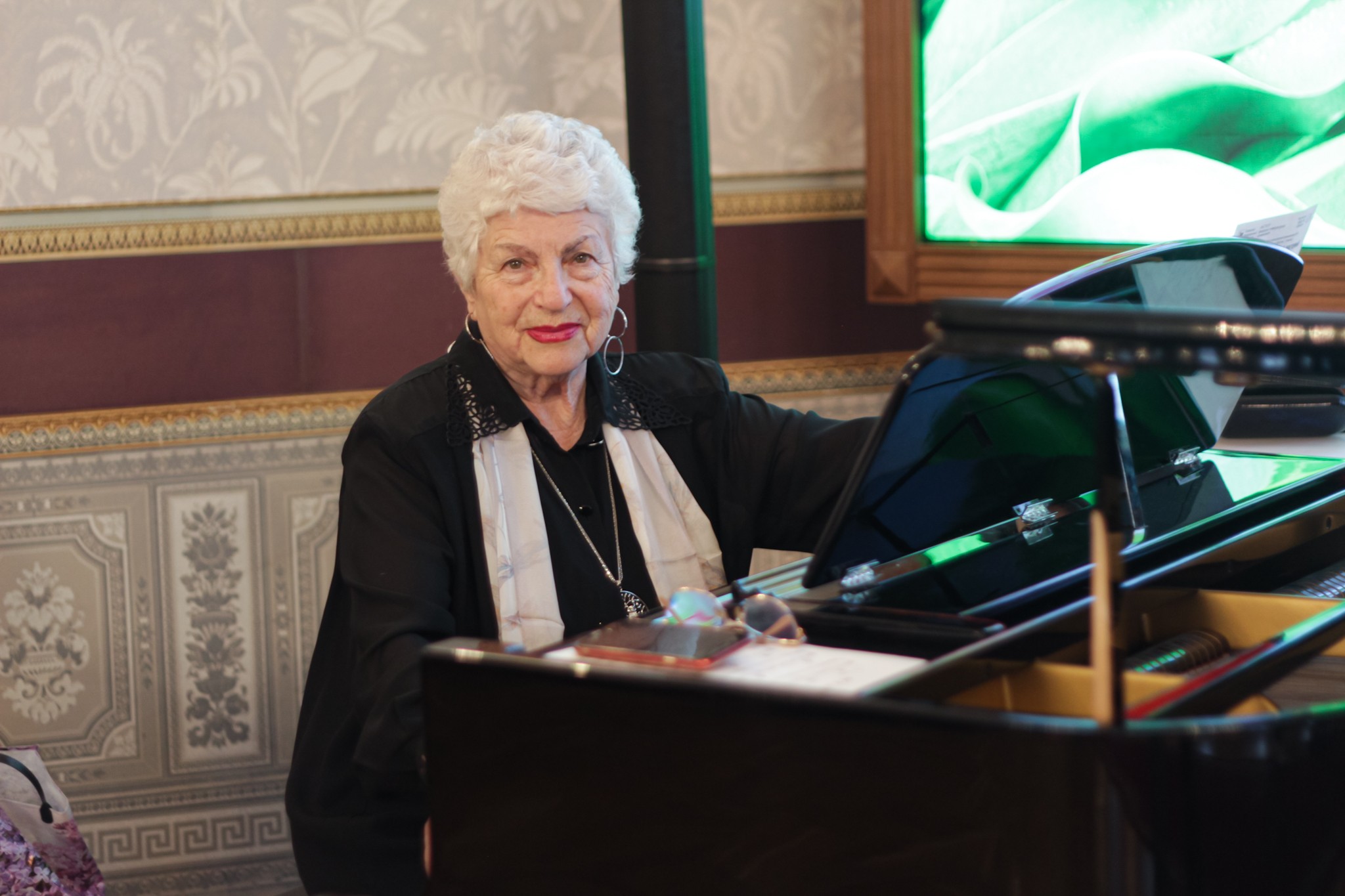 ����������� �������� '������� ����. ������� ����: ������� ������' ���������� � ��� ,���� ������ ���