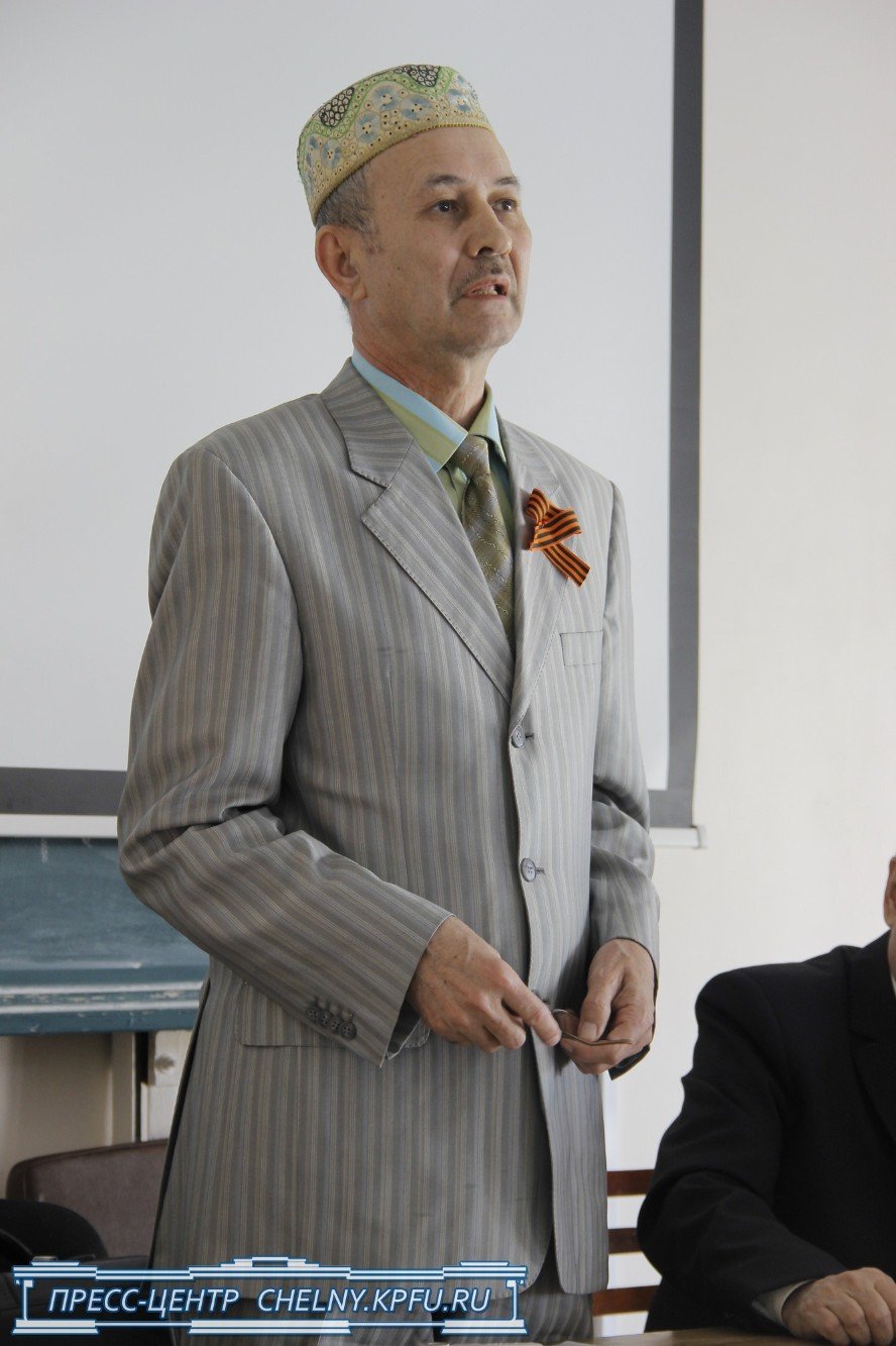 Факил Сафин: 'Научитесь красиво читать!' Факил Сафин: 'Научитесь красиво читать!'