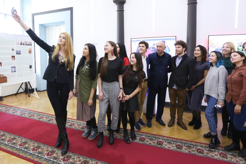 Rector Ilshat Gafurov met with young social media personalities ,social media, Instagram, blogging