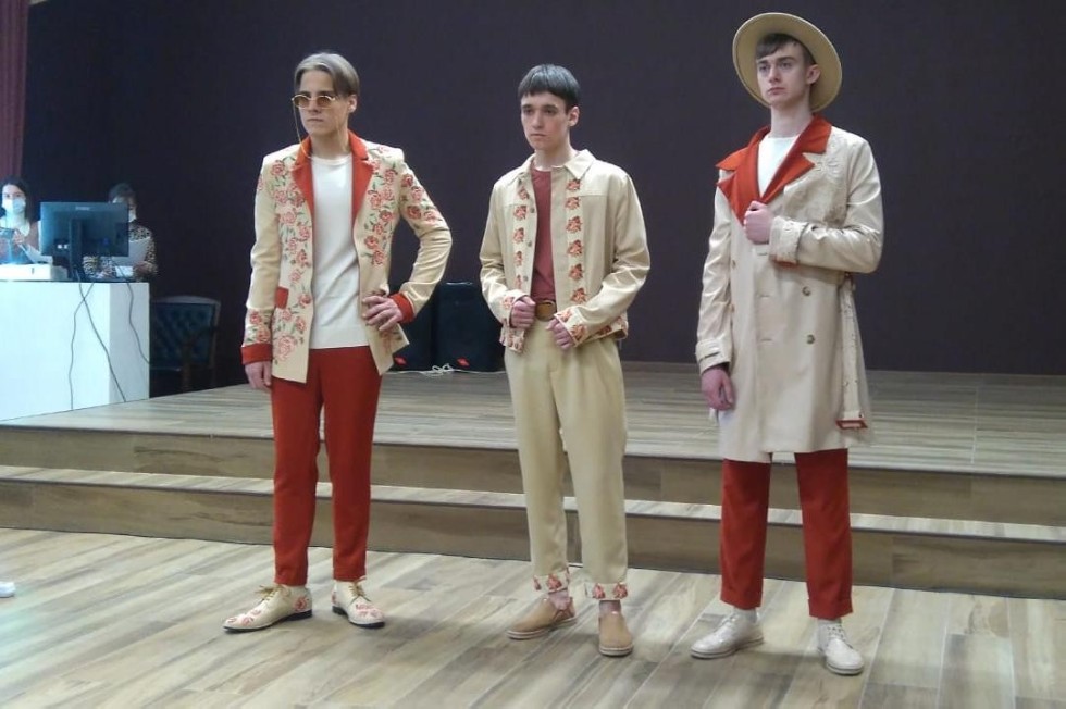 Команда школьников Татарстана в числе лидеров Всероссийской олимпиады по технологии Команда школьников Татарстана в числе лидеров Всероссийской олимпиады по технологии