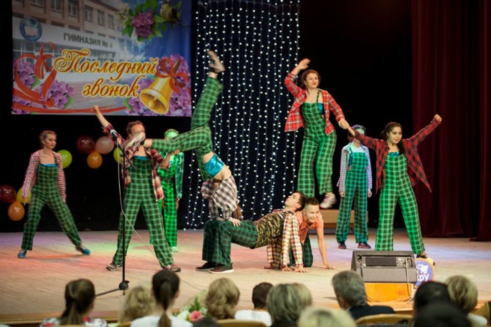 Director of Yelabuga Institute of KFU congratulated school graduates Director of Yelabuga Institute of KFU congratulated school graduates