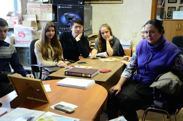 Китайский студент Ван Шиюй осваивает профессию Китайский студент Ван Шиюй осваивает профессию