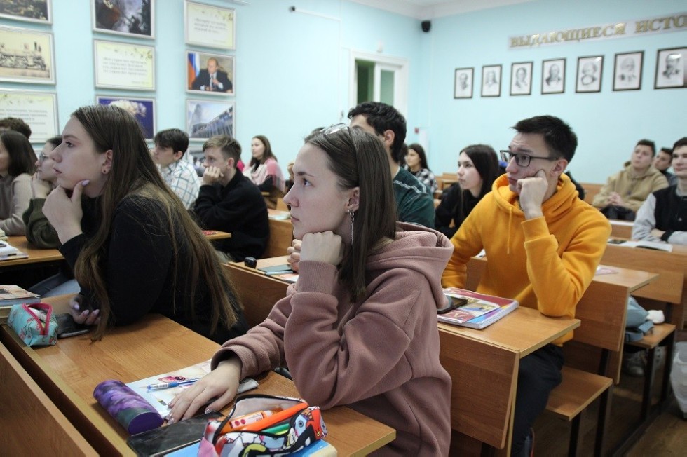 � ���������� ��������� ���������� �������� ������ '������������ �������� �.�. ����� � ���� ������� ������������� �����: ������������� ����� ��� ���������� ������������ ������ � ����������� �������� � ����������'