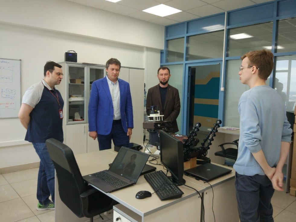 The Leef Russia company visited the Laboratory of intelligent robotic systems ,LIRS, ITIS, Leaf, robotics, master's program