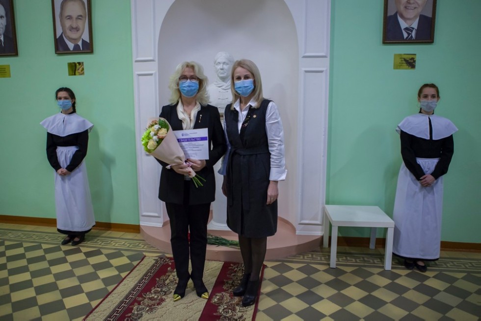 Чествование лучших сотрудников и студентов прошло в Елабужском институте КФУ Чествование лучших сотрудников и студентов прошло в Елабужском институте КФУ