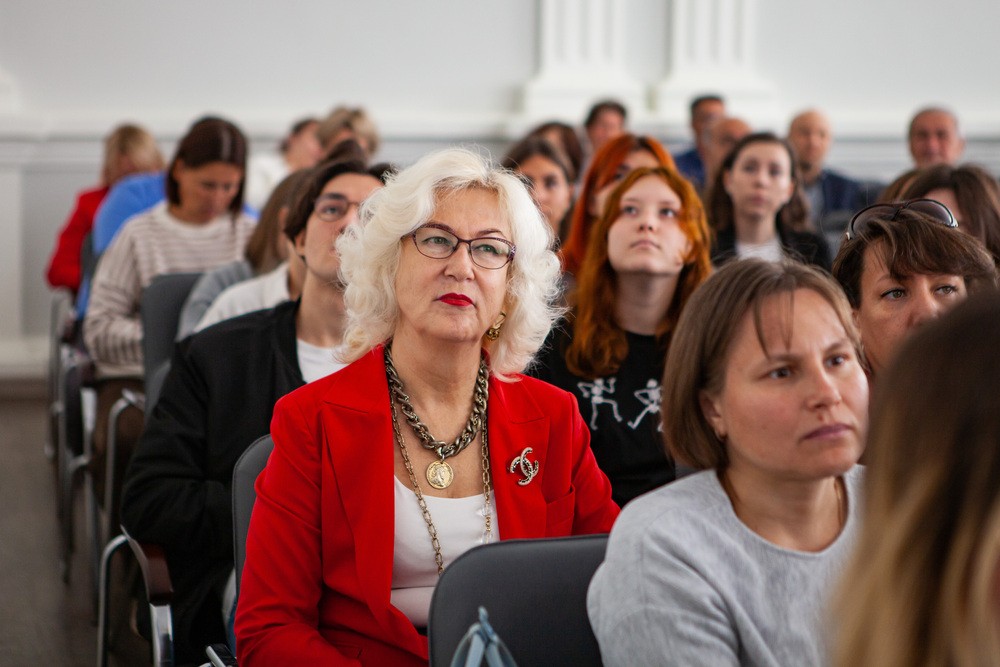 IX ������������ ������: �������� (����)