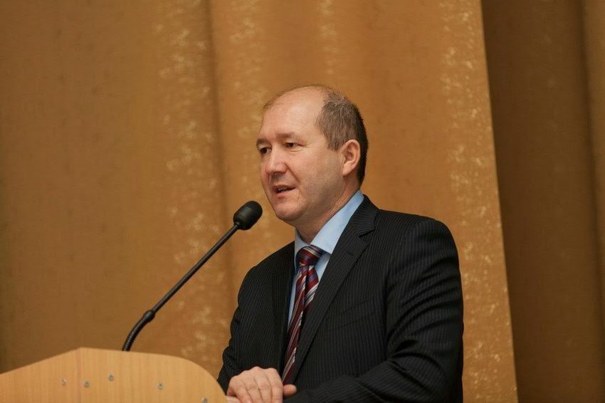 21 ноября в Елабужском институте КФУ прошла V Всероссийская научно-практическая конференция школьников и студентов 'Татарский язык, литература и история: прошлое, настоящее и будущее'. 21 ноября в Елабужском институте КФУ прошла V Всероссийская научно-практическая конференция школьников и студентов 'Татарский язык, литература и история: прошлое, настоящее и будущее'.