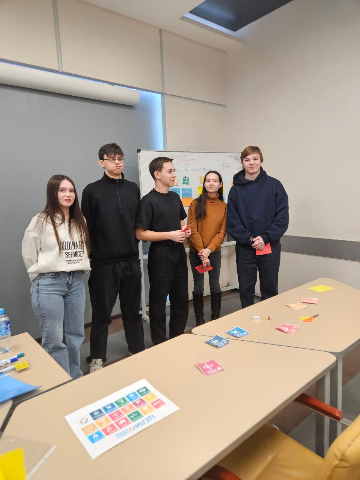 Кураторский час с благотворительным фондом 'Альпари' Кураторский час с благотворительным фондом 'Альпари'