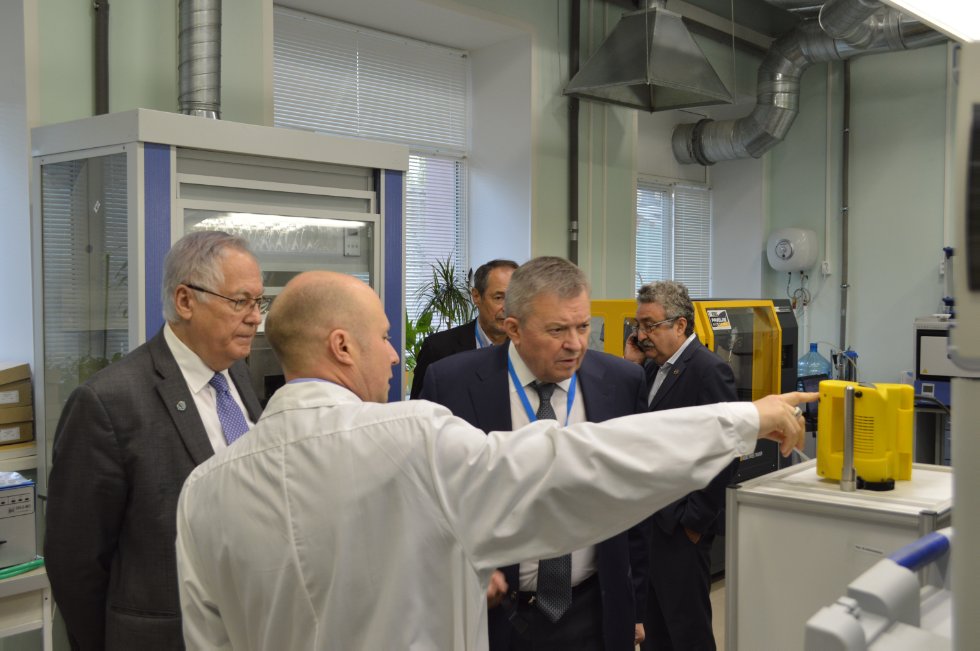 ����� �������� 2016