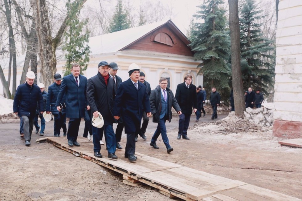 Board of Trustees of Kazan University Held a Regular Meeting ,President of Tatarstan, Ministry of Education and Science of Tatarstan, IPE, IIRHOS, Center for Advanced Training of Teachers, Ministry of Ecology and Natural Resources of Tatarstan, SAU Teacher 21, SAU EcoOil, University Clinic, Svyazinvestneftekhim, Tatchempharmpreparaty, Eidos Medical Science Center, Regional Chemical Technology Engineering Center, Lobachevsky Museum, Finam, Agrosila, Kazan Motor Building Company, scholarships, Board of Trustees