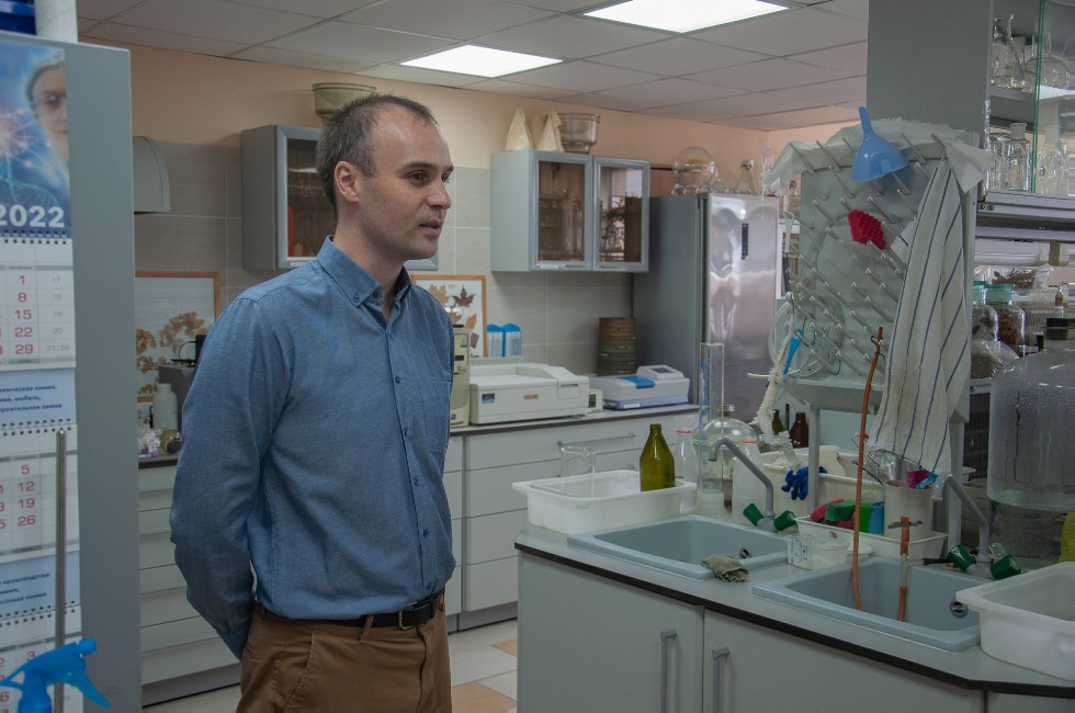 Делегация Ферганского политехнического института Республики Узбекистан посетили научные лаборатории Химического института имени А.М. Бутлерова и кафедру химического образования Делегация Ферганского политехнического института Республики Узбекистан посетили научные лаборатории Химического института имени А.М. Бутлерова и кафедру химического образования