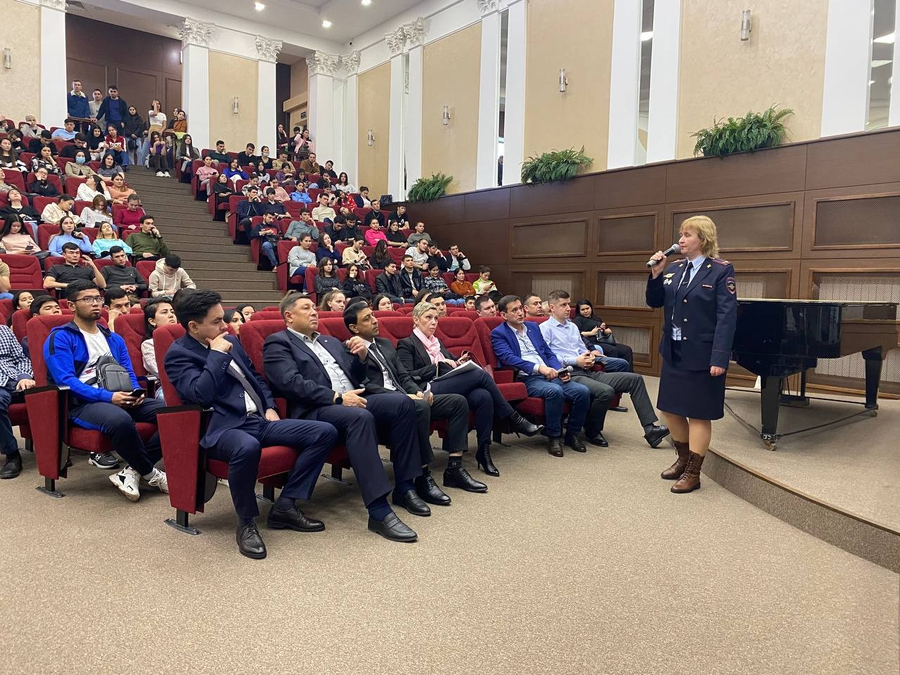 ����������� ������� ������ �������� ����� ������ ����������� ���������              � �������������� ���� � ��������������� ��� �� ��