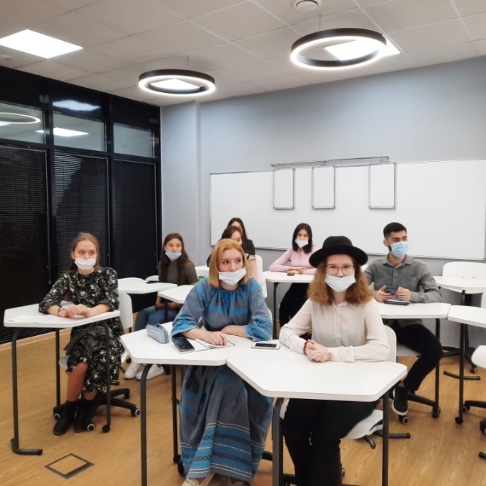 Итоги конкурса ораторского мастерства для студентов и школьников 'Великое русское слово' Итоги конкурса ораторского мастерства для студентов и школьников 'Великое русское слово'