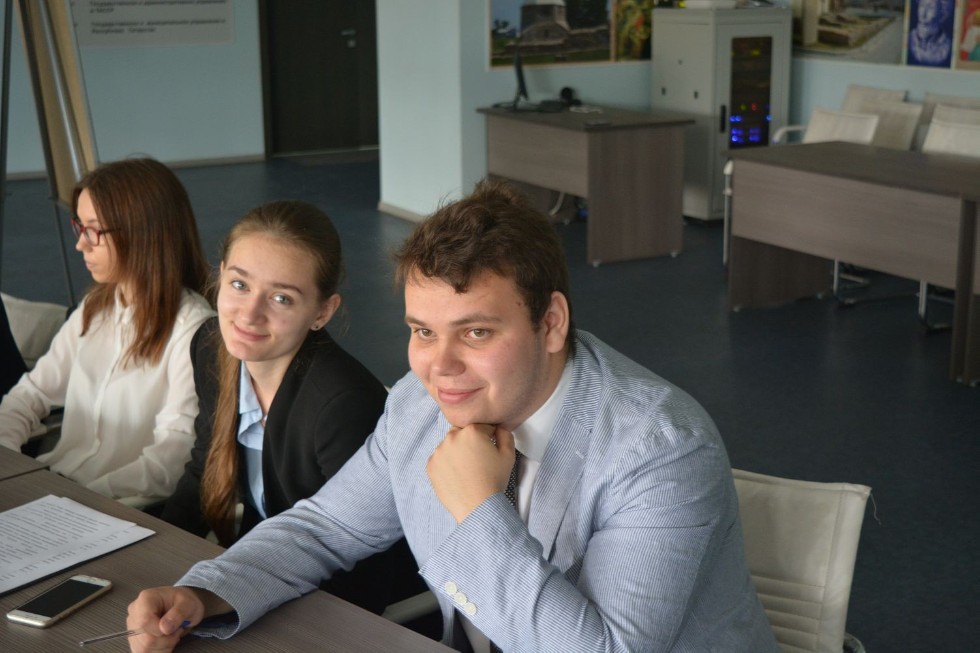 В ВШГМУ состоялась защита выпускных работ слушателей МАГУ В ВШГМУ состоялась защита выпускных работ слушателей МАГУ