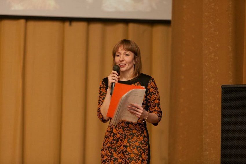 Маленькие студенты познакомились с историей Рождества и миром чудес Маленькие студенты познакомились с историей Рождества и миром чудес