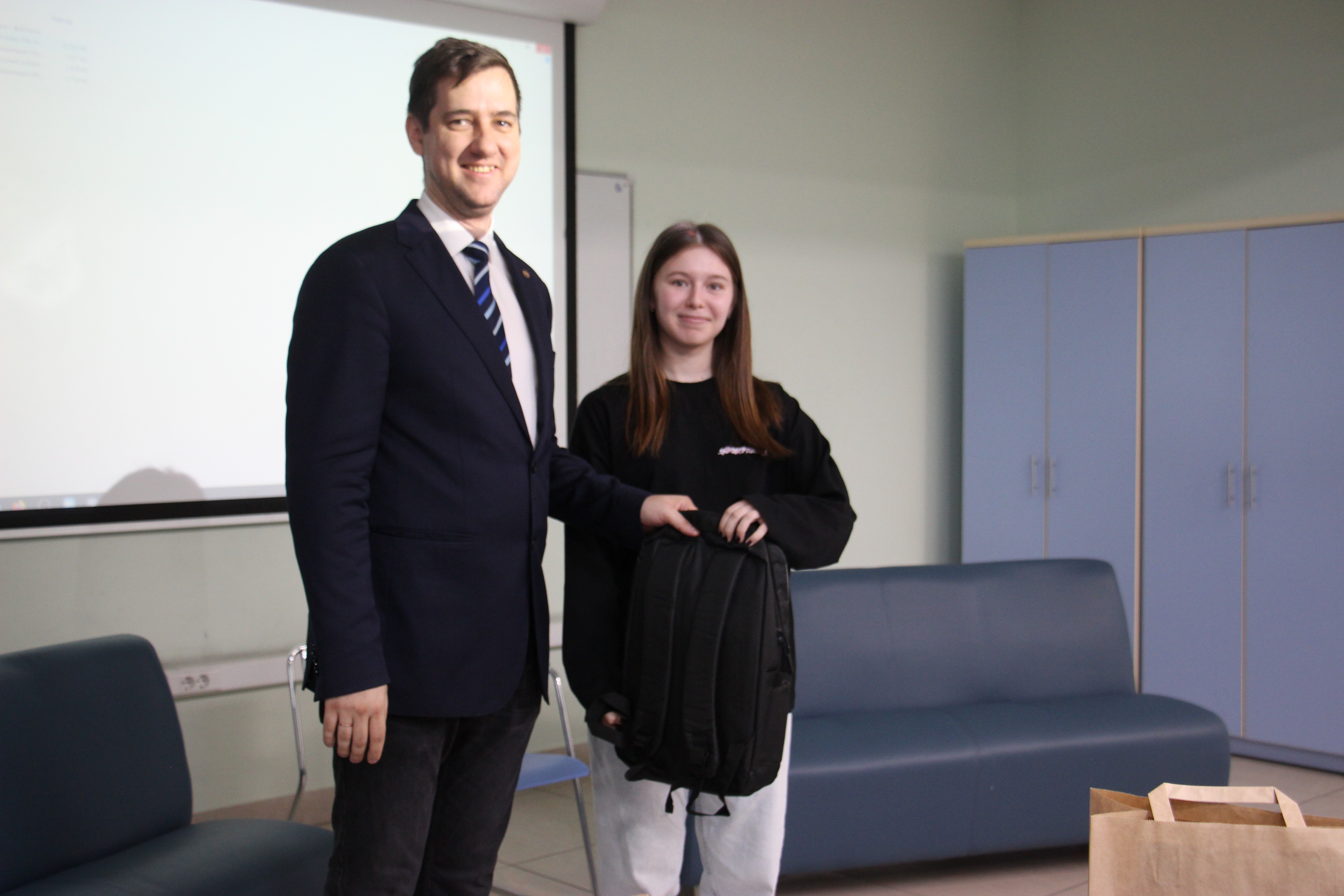 ��������� ������ ����������� � ��-������ ���� �� ������ ��� �������� ������ ���