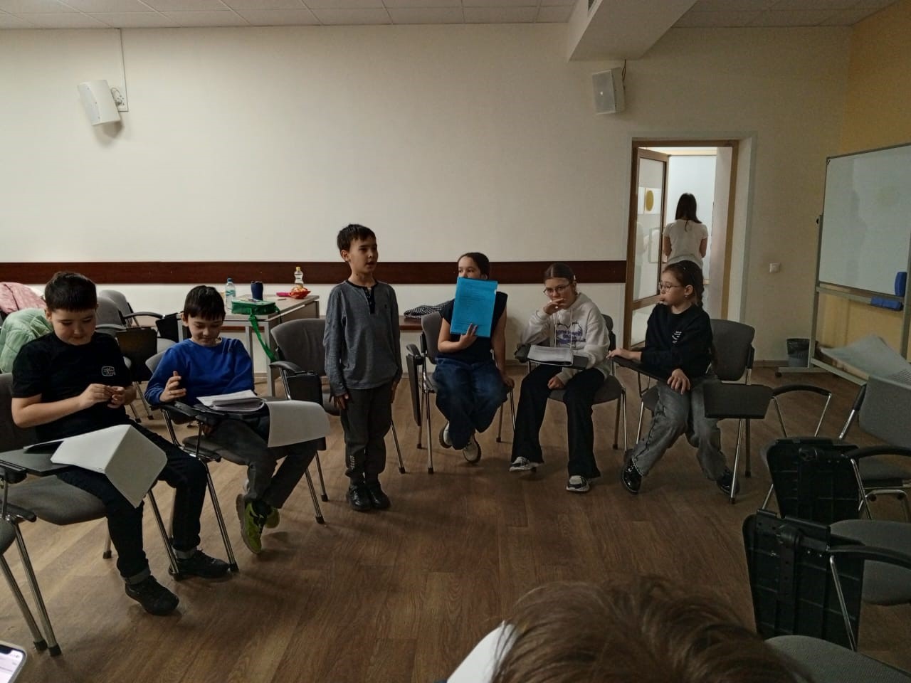 Репетиция спектакля о Великой Отечественной войне детского театра КФУ 'Радуга' Репетиция спектакля о Великой Отечественной войне детского театра КФУ 'Радуга'