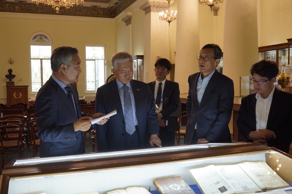 Kazan University welcomed a delegation of the Human Resources Development Service of Korea Kazan University welcomed a delegation of the Human Resources Development Service of Korea