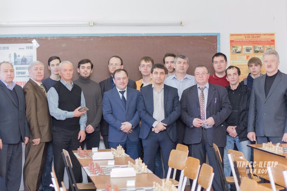 ��� � ���